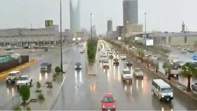 الوطني للأرصاد يحذر من زيارة هذه المناطق يوم الجمعة