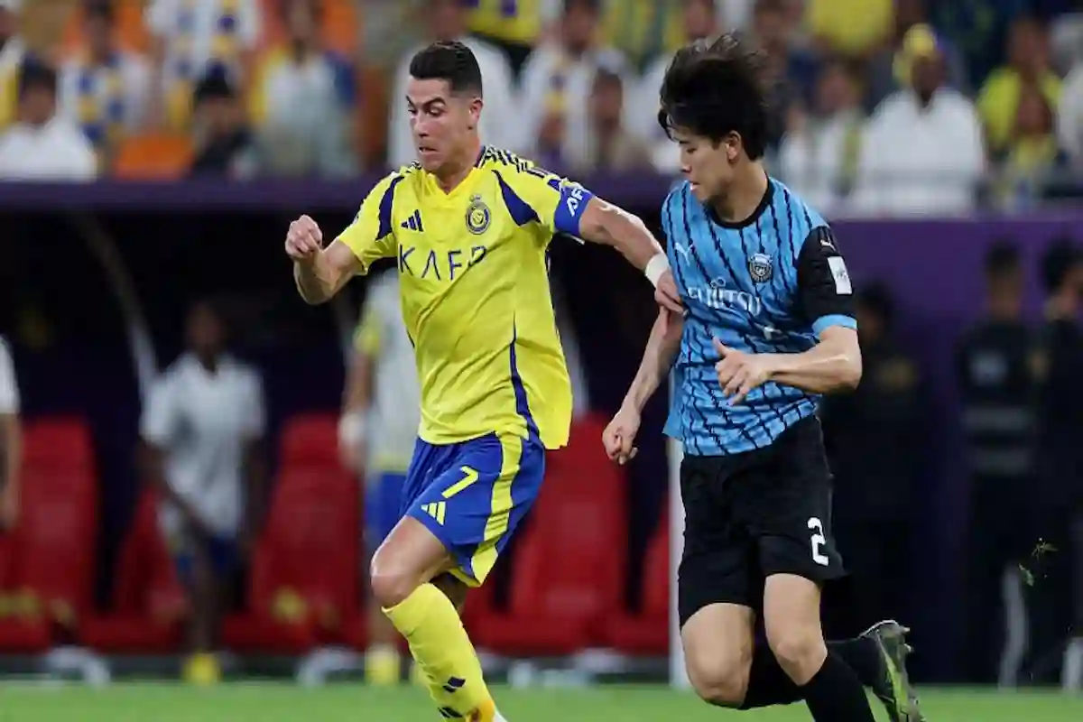 كبير النصر يفتح النار على المدرب الايطالي 